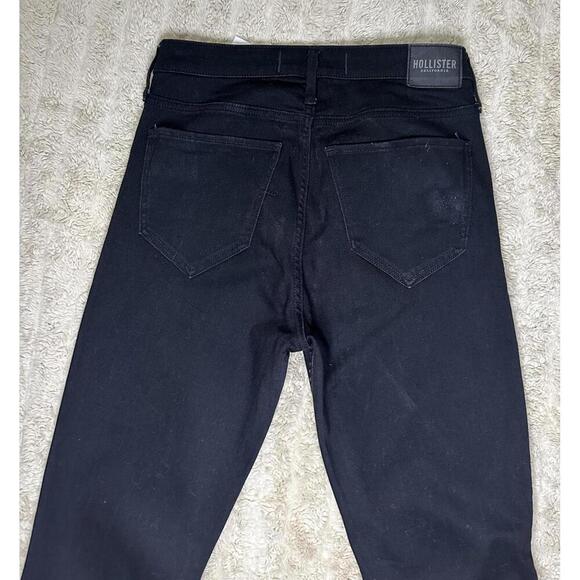 Hollister High-Rise Flare black jeans Size 9L - Picture 7 of 8